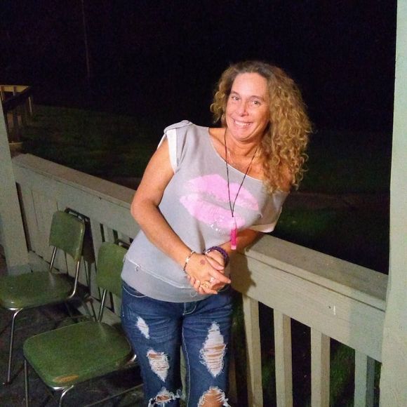 Meet your Posher, Jennifer - Picture 1 of 1